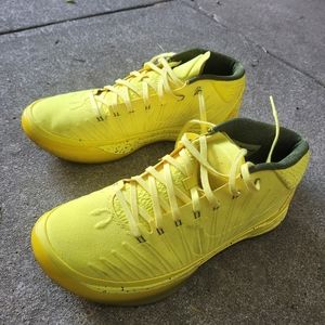 Nike Men's Kobe Size 10